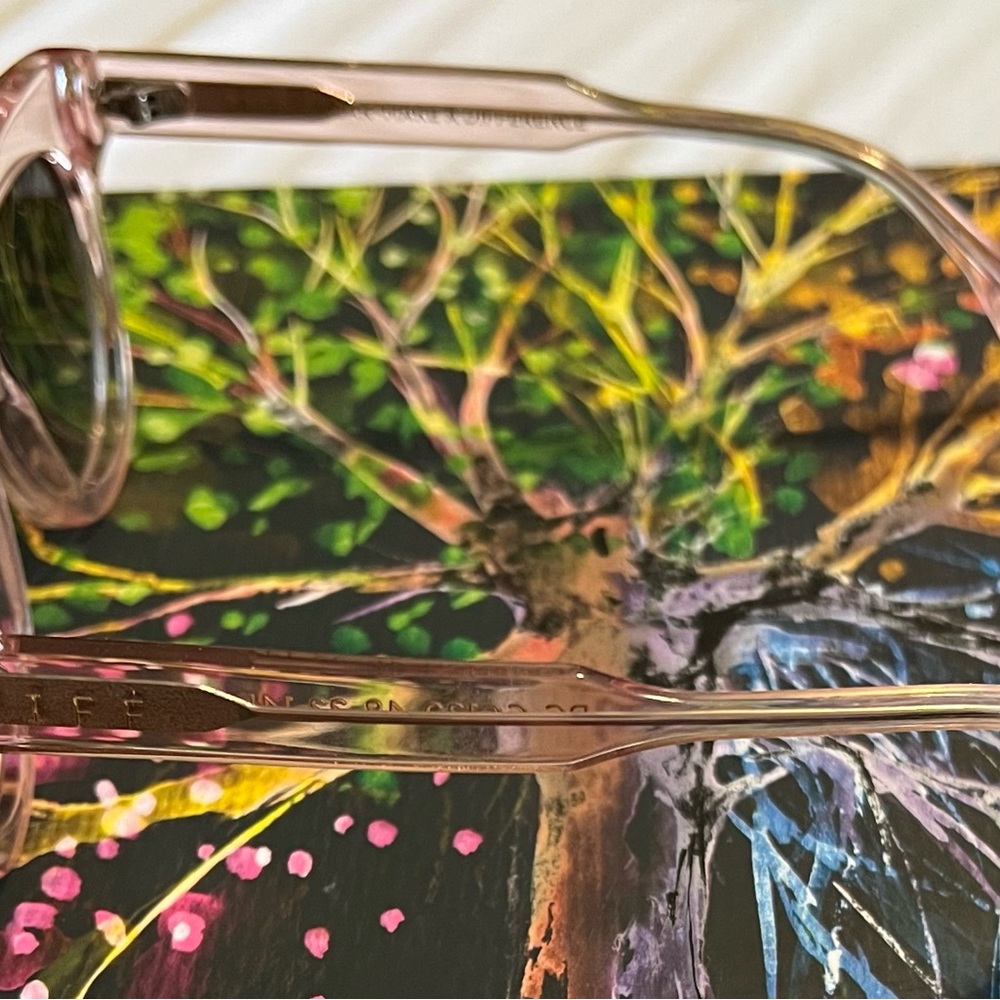Diff pink sunglasses - Picture 3 of 3
